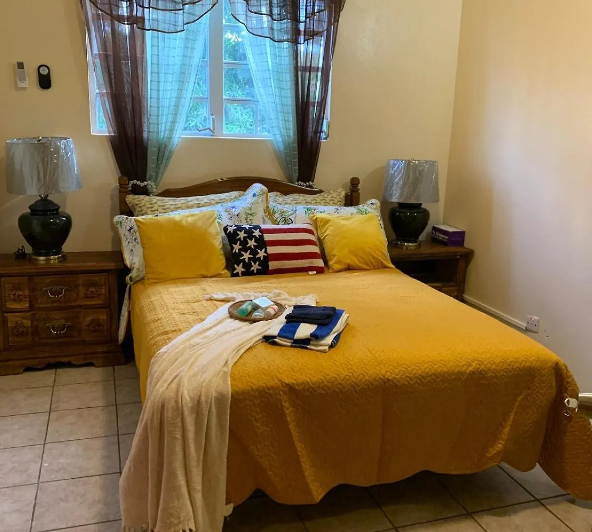 Kingmosei Hide Away Villa Basseterre Tatil Evi